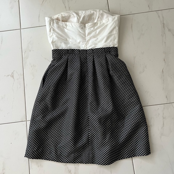 BNWT Max and Cleo Strapless Mini Dress with pockets size 2 - Picture 5 of 5